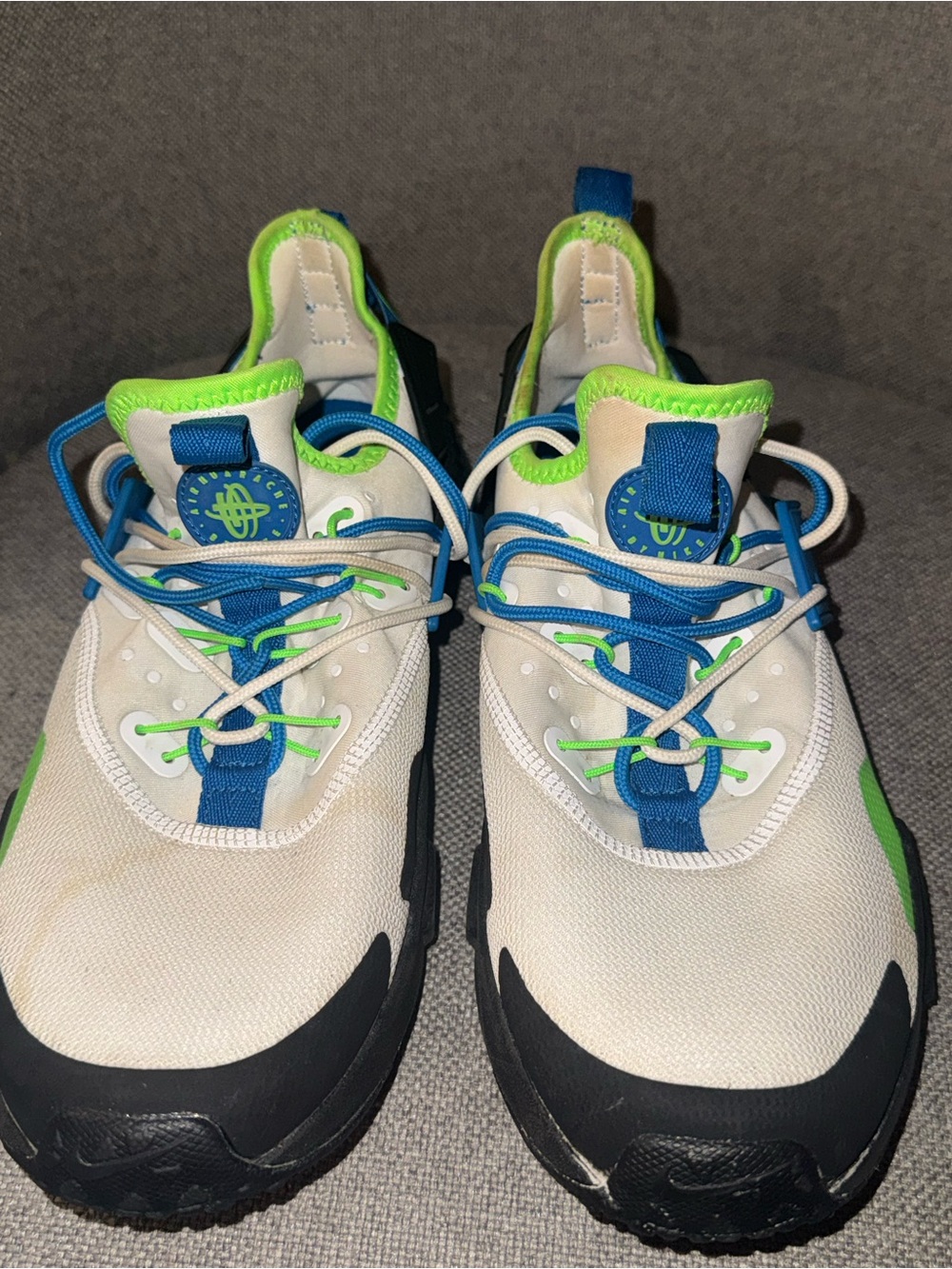 Nike Women White, Blue & Lime Green Sneakers